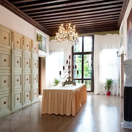 Navagero Erizzo Villa *